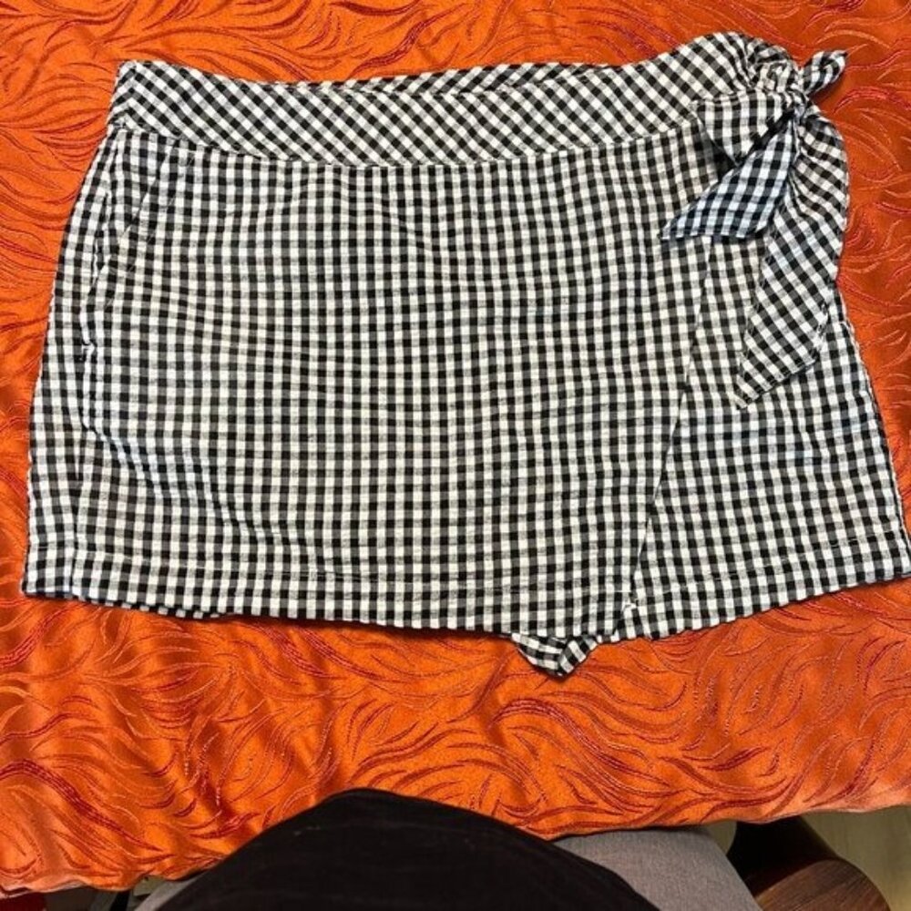 VINEYARD VINES  Gingham Seersucker‎ Skort Size 6 - Picture 3 of 9